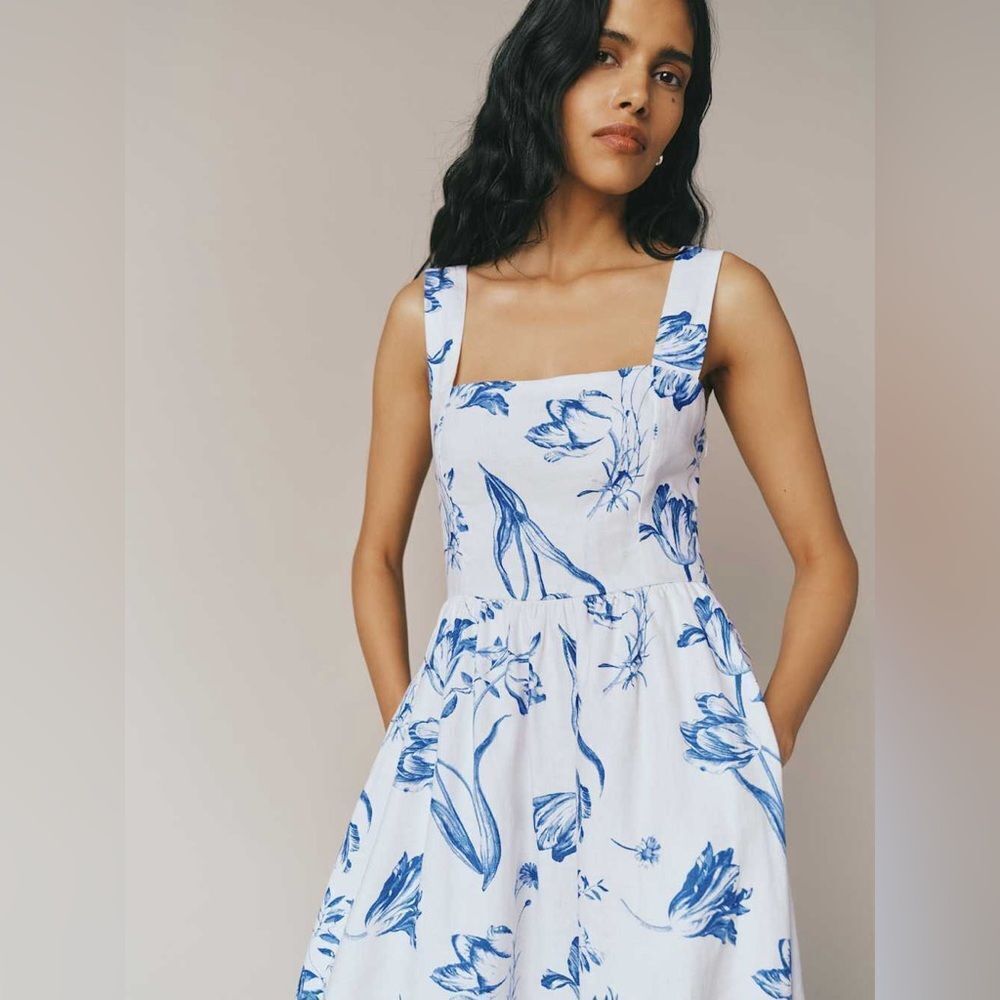 Reformation Frieda Linen Dress. Blue and white. size 4